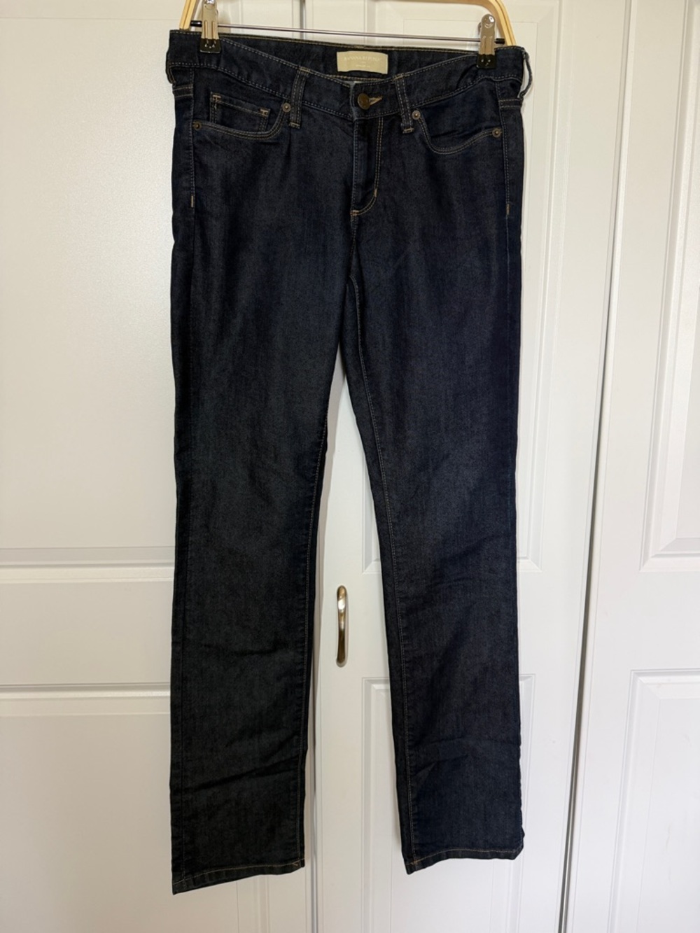 Banana Republic Dark Indigo Straight-Leg Jeans (28)